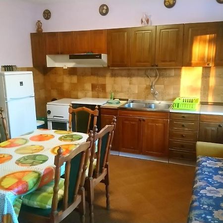 Apartment Vidas Kampor Luaran gambar